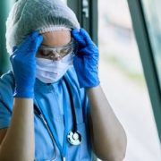 Doença do trabalho: Como identificar, direitos do trabalhador