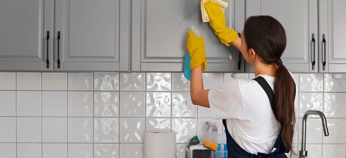 Trabalhador doméstico sem carteira assinada: O que fazer?