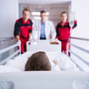 Exames e Cirurgias: Conheça Seus Direitos Frente às Negativas dos Planos de Saúde