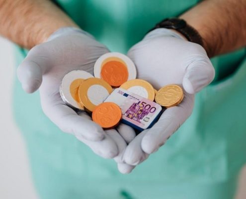 Aumento abusivo de mensalidades de planos de saúde