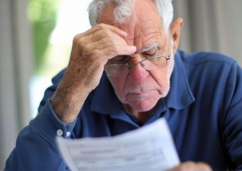 RMC não autorizada: aposentado tem direito a indenização por dano moral