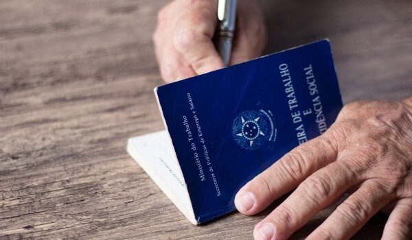 As 5 maiores demandas trabalhistas no Brasil e como os trabalhadores podem identificar seus direitos violados