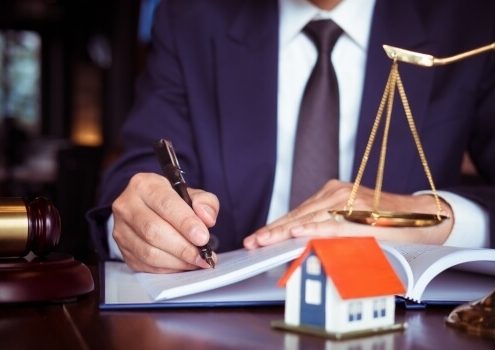 Suspensão de Leilão de Imóvel: Como Proteger Seu Patrimônio com Amparo Legal