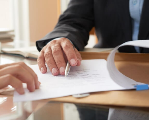 Os cinco riscos trabalhistas que mais aparecem na rotina das empresas — e quase sempre são percebidos tarde demais
