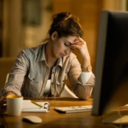Débito automático de empréstimos: o que fazer quando os descontos estão sufocando sua vida financeira? Débito automático de empréstimos: o que fazer quando os descontos estão sufocando sua vida financeira?