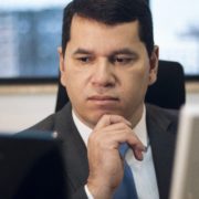 Fraudes e golpes bancários no Brasil: o cenário recorde de 2025, por que o setor é o principal alvo e o que fazer para se proteger e buscar seus direitos