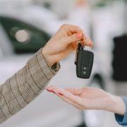 Busca e apreensão de veículo: como o Tema 28 do STJ pode ajudar a impedir a retomada do carro pelo banco