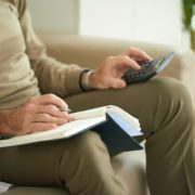 Dívida bancária que só cresce: como revisar o contrato, reduzir juros abusivos e sair do sufoco (2026)